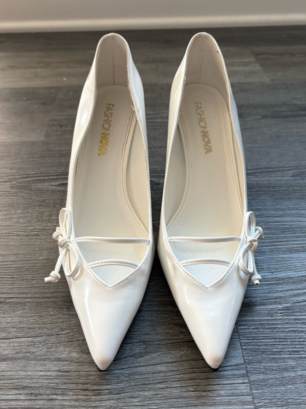 Fashion Nova White Pointed Toe Bow Ballet Heels. Women size 7.5. NWOT